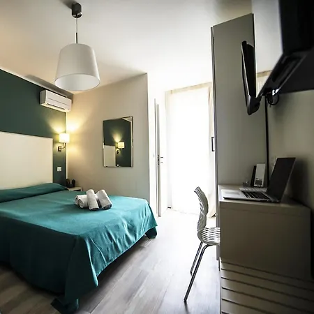Chris 3*